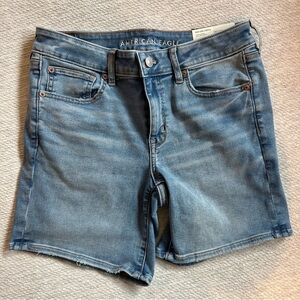 NWT AE Skinny Bermuda Stretch Low Rise Shorts - 29W / 8